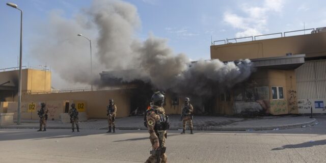 Ιράκ: Ρουκέτα έπεσε κοντά στην πρεσβεία των ΗΠΑ