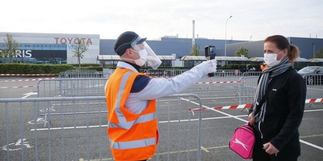 Κορονοϊός – Γαλλία: Καραντίνα 14 ημερών στους ταξιδιώτες