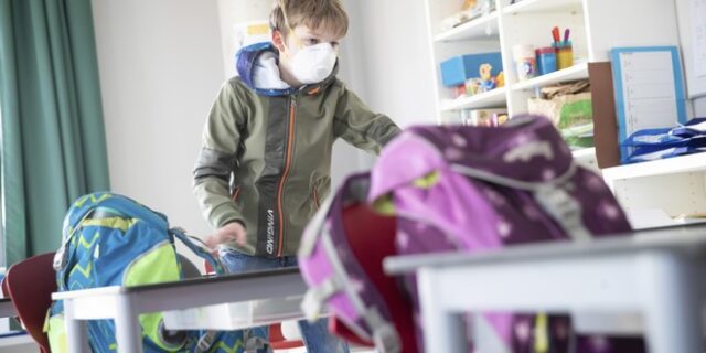Γερμανία: Κορυφαίος λοιμωξιολόγος δηλώνει υπέρ της λειτουργίας των σχολείων