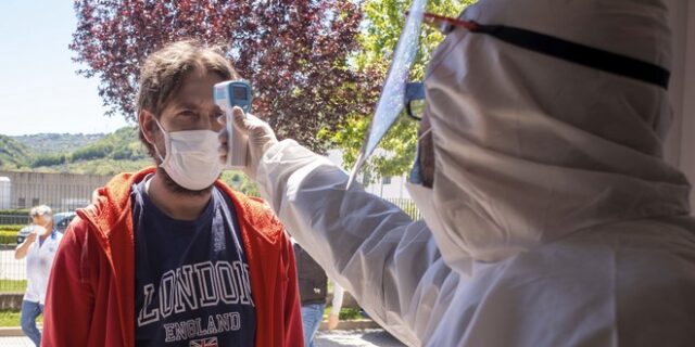 Ιταλία: Υποχρεωτική η χρήση μάσκας σε κλειστούς χώρους μέχρι τις 15 Αυγούστου