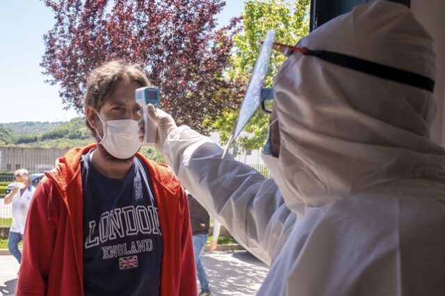 Ιταλία: Υποχρεωτική η χρήση μάσκας σε κλειστούς χώρους μέχρι τις 15 Αυγούστου