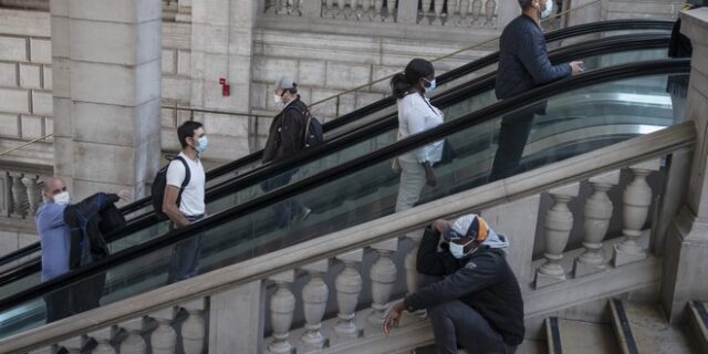 Γαλλία: Μείωση νεκρών και νοσηλευομένων το τελευταίο 24ωρο