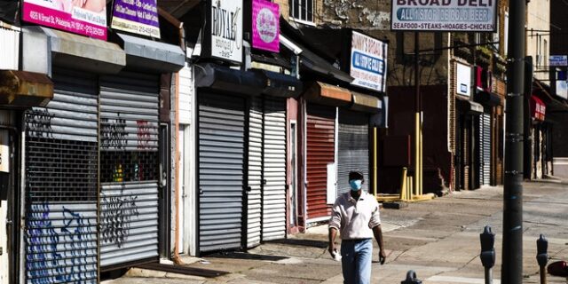 ΗΠΑ: Ο κορονοϊός εξακολουθεί να σκοτώνει εκατοντάδες κάθε μέρα