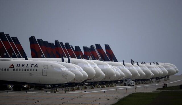 ΗΠΑ: Θα προσλαμβάνει μόνο εμβολιασμένους η Delta Air Lines