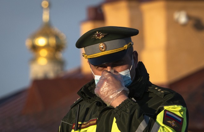 Ρωσία: Ο χαμηλότερος αριθμός κρουσμάτων κορονοϊού από τις 29 Απριλίου