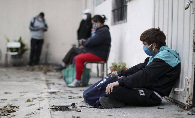 “Αλματώδης” αύξηση των κρουσμάτων μόλυνσης από τον κορονοϊό στην Αργεντινή