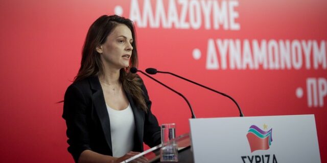 Αχτσιόγλου: “Οι επιλογές της κυβέρνησης οδηγούν σε κύμα απολύσεων και ανεργίας”