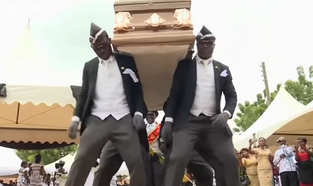 Οι Γκανέζοι χορευτές κηδειών που έγιναν meme έχουν ένα μήνυμα για σένα