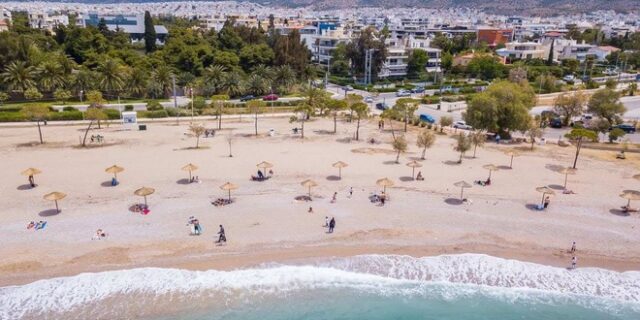 Η Ελλάδα στη νέα πραγματικότητα – Η παραλία Γλυφάδας με αποστάσεις