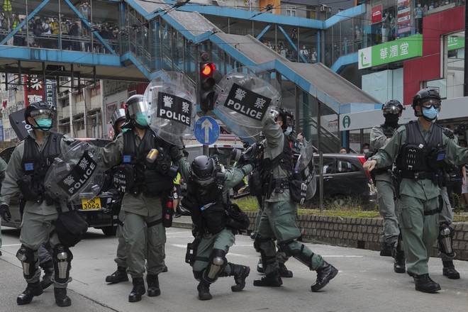 Χονγκ Κονγκ: Δακρυγόνα της αστυνομίας σε αντικυβερνητικούς διαδηλωτές