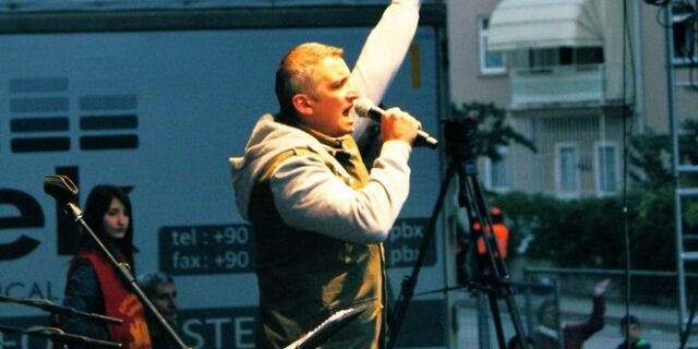 Grup Yorum: Ο αγώνας θανάτου της μπάντας που φίμωσε ο Ερντογάν