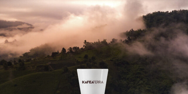 H KAFEA TERRA αλλάζει λογότυπο