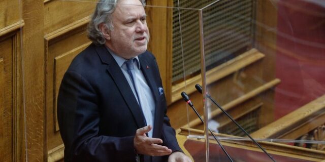 Κατρούγκαλος: “Να δοθούν στη δημοσιότητα τα δύο διαβήματα για τον Έβρο”
