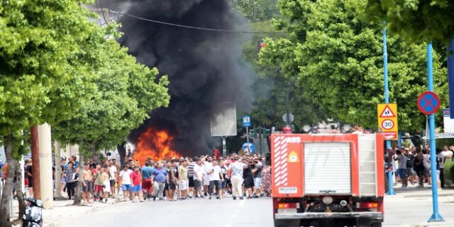 Νέα Σμύρνη Λάρισας: Επεισόδια στον οικισμό Ρομά – Δεν μεταφέρθηκαν τα κρούσματα