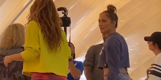 Όταν η Λόπεζ έκανε μαθήματα χορού στη Σακίρα