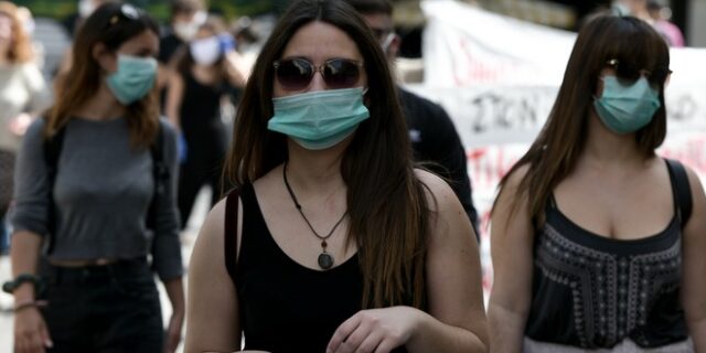 Η Ευρωπαϊκή Επιτροπή μοιράζει 1,5 εκατομμύριο μάσκες