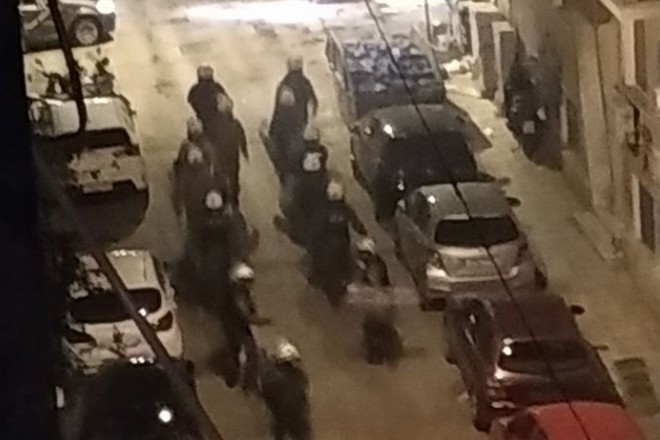 Κυψέλη: Επέμβαση των ΜΑΤ στην πλατεία Αγίου Γεωργίου – 5 συλλήψεις