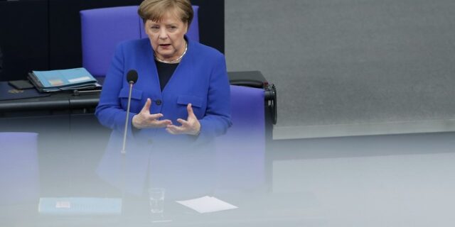 Μέρκελ: Κατηγορεί τη Μόσχα για χακάρισμα του e-mail της το 2015