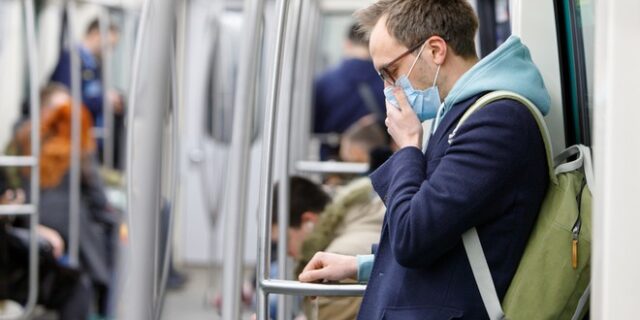 Πόσα σταγονίδια κορονοϊού εκτοξεύει ένας ασθενής σε 1 λεπτό ομιλίας