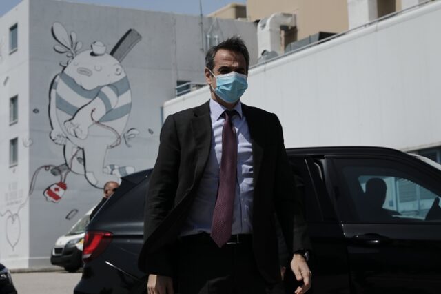 Μητσοτάκης: “Ακούμε τους ειδικούς για τη σωστή χρήση μάσκας”