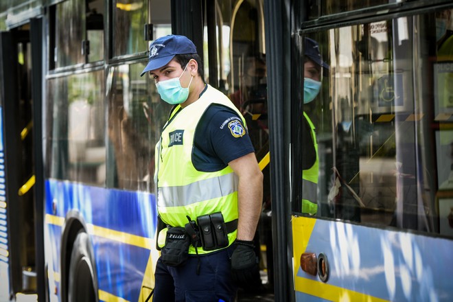 Μειώθηκαν οι παραβάσεις για μάσκα -Αυξάνονται οι “επίδοξοι” εκδρομείς