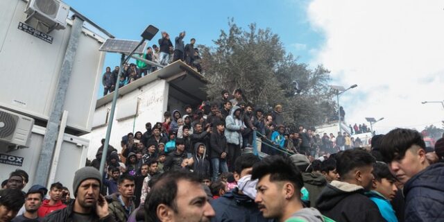 Μυτιλήνη: Σε κρίσιμη κατάσταση νεαρός μετά από σύγκρουση μεταξύ αιτούντων άσυλο