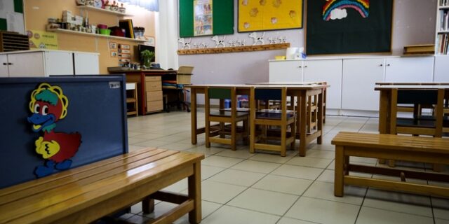 Πέτσας: Μαζί με τα δημοτικά θα ανοίξουν και οι παιδικοί σταθμοί
