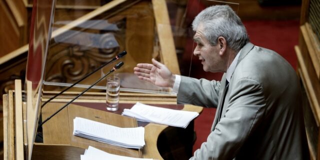 Βουλή: Ψηφίστηκε η πρόταση της ΝΔ για Παπαγγελόπουλο  