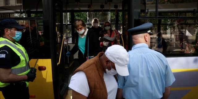 Πάνω από 200 οι παραβάσεις για μάσκες και 660 για εξόδους εκτός νομού