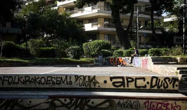 Χαρδαλιάς: “Κλείνει η πλατεία Αγίου Ιωάννου στην Αγία Παρασκευή τα βράδια λόγω συνωστισμού”