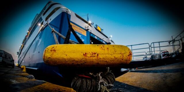 Άρση μέτρων: Τα σενάρια για τα νησιά και την εστίαση