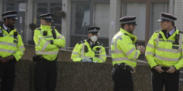 Το Λονδίνο καταπολεμά την εγκληματικότητα με τη μέθοδο “πόρτα –  πόρτα”