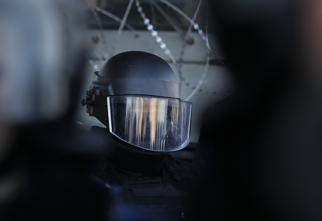 Ουκρανία: Αστυνομικοί έδεσαν και βίασαν 26χρονη μέσα στο τμήμα