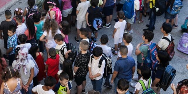 ΣτΕ: Συνταγματική η προσευχή κι ο εκκλησιασμός στα σχολεία