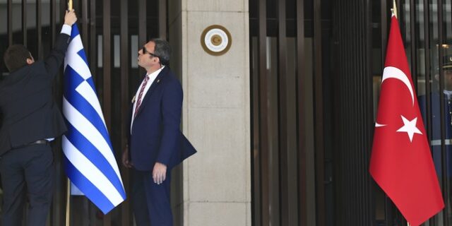 Σεισμός στην Κρήτη: Επικοινωνία Τούρκου πρέσβη με το ΥΠΕΞ για παροχή βοήθειας