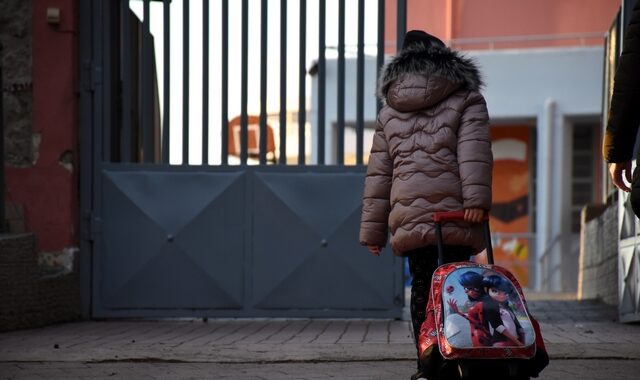 Δημοτικά-Νηπιαγωγεία: Έτσι θα επιστρέψουν τα παιδιά – Μέχρι τις 26 Ιουνίου τα μαθήματα