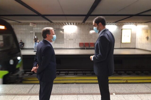 Επίσκεψη Καραμανλή – Κεφαλογιάννη στο Κέντρο Ελέγχου Λειτουργίας του Μετρό στο Σύνταγμα