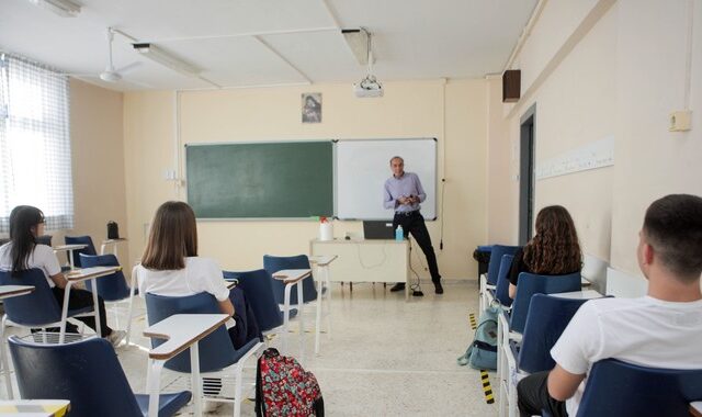 Σχολεία: Ποιες οδηγίες πρέπει να ακολουθούν πιστά μαθητές και εκπαιδευτικοί