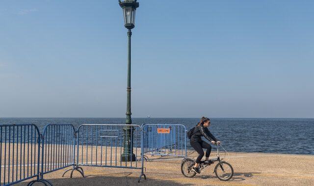 Θεσσαλονίκη: Απολυμάνθηκε και άνοιξε για το κοινό η Νέα Παραλία