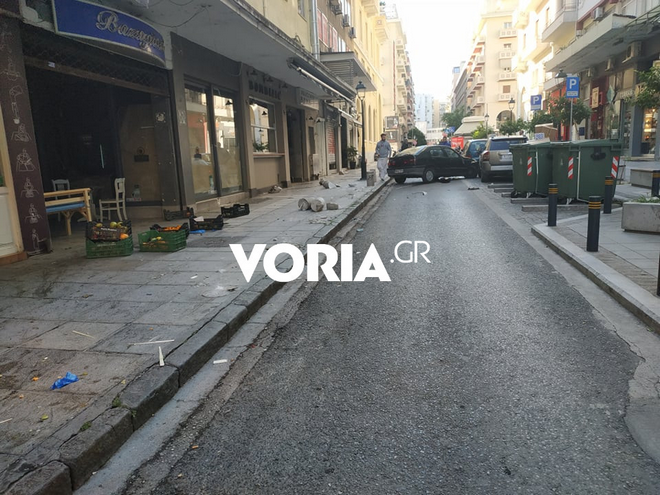 Τρελή πορεία αυτοκινήτου στο κέντρο της Θεσσαλονίκης