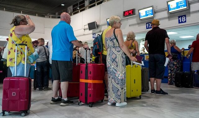Τα πρωτόκολλα ασφαλείας για τα νησιά με την επανεκκίνηση του τουρισμού