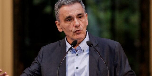 Τσακαλώτος: “Να πάψει ο κ. Μητσοτάκης να εφαρμόζει την ανοσία της αγέλης στην οικονομία”