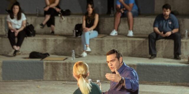 Τσίπρας: “Σχεδιάζουν ανοσία της αγέλης στην οικονομία”
