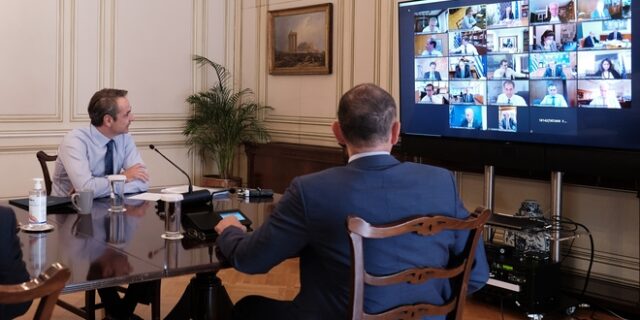Μητσοτάκης στο υπουργικό: Δεν θα σκορπίσουμε τα χρήματα με την ανεμελιά του νεόπλουτου