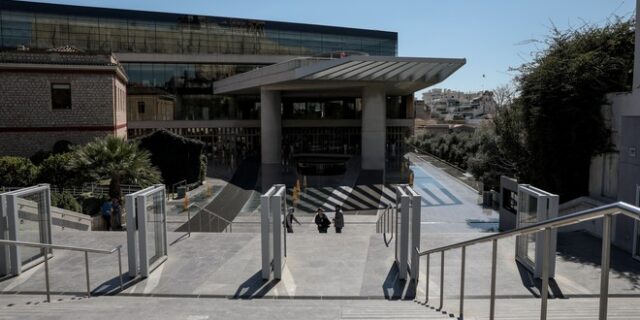 Ποιες επιχειρήσεις παραμένουν κλειστές μέχρι το τέλος Μαΐου
