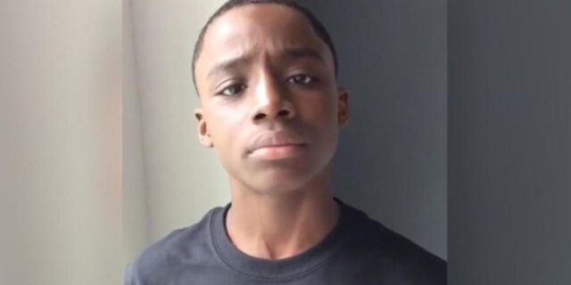 ΗΠΑ: 12χρονος υπέγραψε με τη Warner μετά την ανάρτηση τραγουδιού που έγινε viral