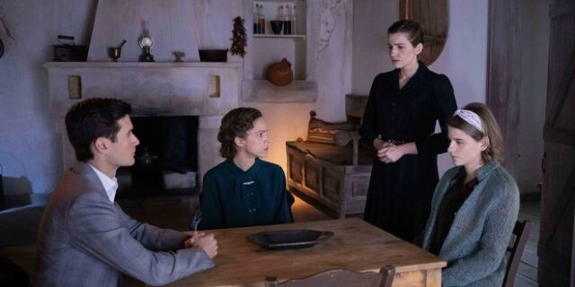 Άγριες Μέλισσες – Spoilers: Η Ανέτ αποκαλύπτεται, η Δρόσω αρραβωνιάζεται