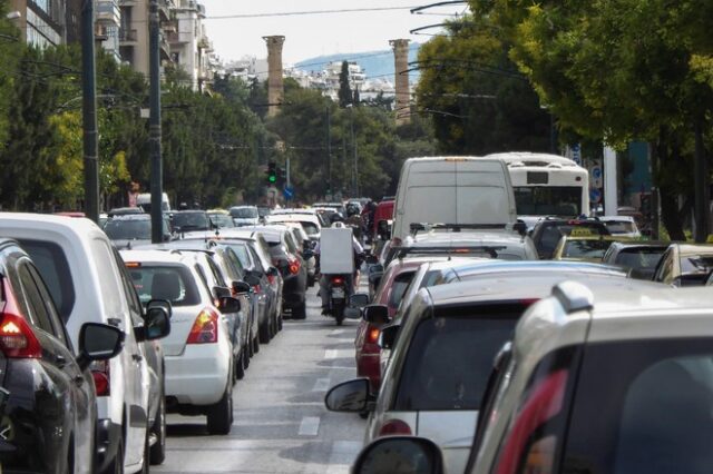 Κίνηση στους δρόμους: Ποιες περιοχές είναι στο “κόκκινο”