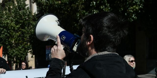 ΑΔΕΔΥ: 24ωρη απεργία σήμερα – Ποιοι άλλοι απεργούν