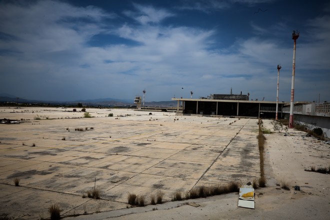 Αεροδρόμιο Ελληνικού: Οι τελευταίες εικόνες πριν την κατεδάφιση – Από την αίγλη στην εγκατάλειψη